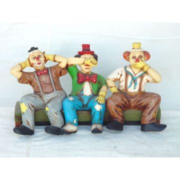 Clowns auf Bank verkleinert