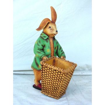 Hase mit Eierkorb vergrößert