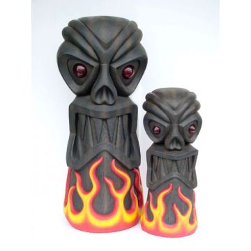 Feuer Tiki Säule groß lebensgroß