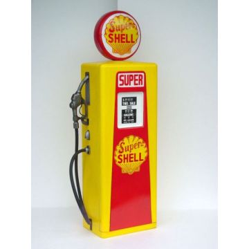 Shell Tankstelle lebensgroß