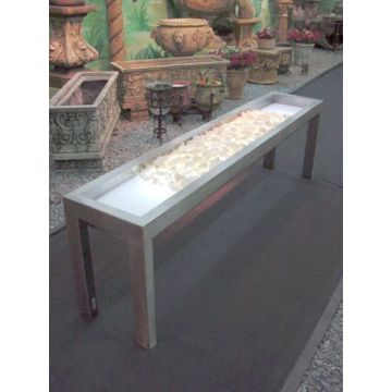 Langes Sideboard mit beleuchteten Steinen keine Angabe