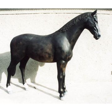 Pferd schwarz lebensgroß