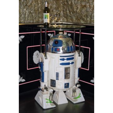 Roboter Butler R2D2 lebensgroß