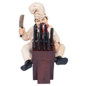 Koch auf Messerblock verkleinert