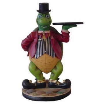 Schildkröte als Butler lebensgroß