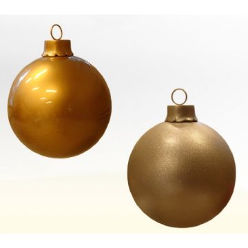 überdeminsionale Weihnachtskugel groß vergrößert