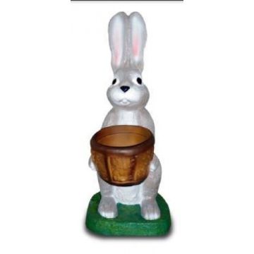 Hase mit Korb vergrößert