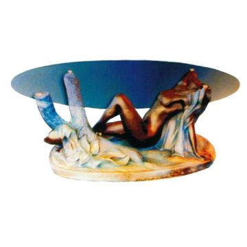Glastisch mit erotischer Frauenfigur verkleinert