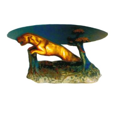 Glastisch mit springendem Jaguar verkleinert