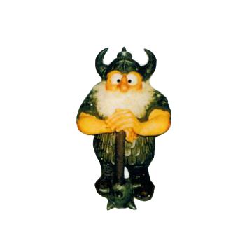 kräftiger stehender Wikinger verkleinert