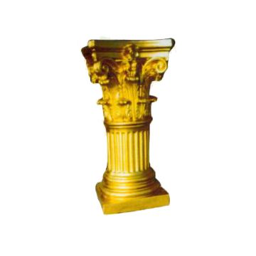 goldene Säule mit Schneckenkapitell lebensgroß