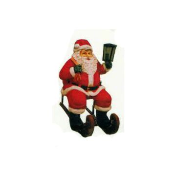 Weihnachtsmann klein auf Schlitten mit Laterne verkleinert