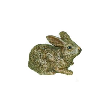 brauner liegender Hase Ostern lebensgroß