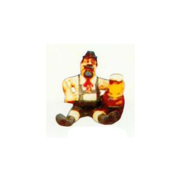 lustiger Bayer sitzend mit Bierglas verkleinert