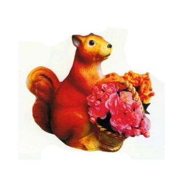 großes Eichhörnchen mit Blumenkörbchen lebensgroß
