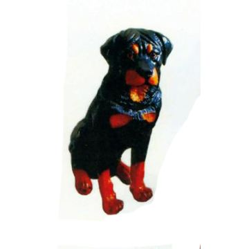 Rottweiler sitzend lebensgroß
