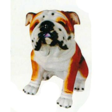 Mops sitzend lebensgroß
