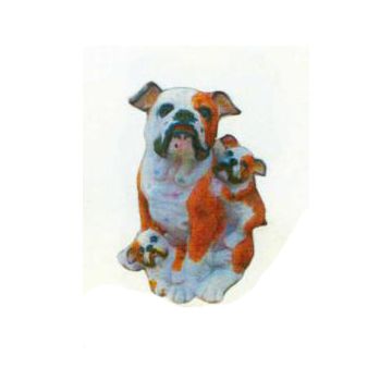 Bulldogge mit Welpen lebensgroß