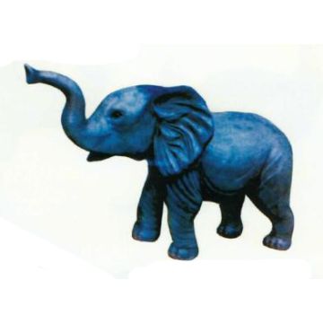 kleiner Elefant ohne Stoßzähne lebensgroß