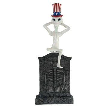 Alien mit amerikanischem Hut Grabstein mit Skelett lebensgroß