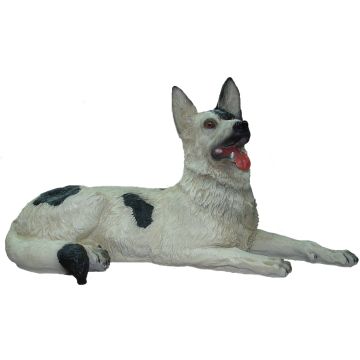 Schäferhund liegend lebensgroß