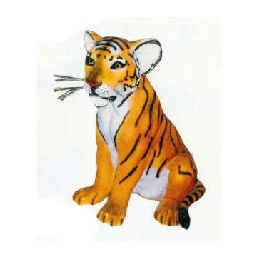 kleiner sitzender Tiger lebensgroß