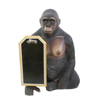 sitzender Gorilla mit Angebotstafel lebensgroß