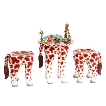 Tisch mit 2 Hockern Giraffe für Kinder verkleinert