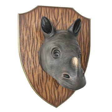 BabyEinhornkopf auf Holz lebensgroß