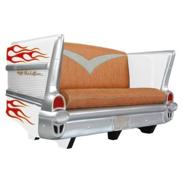 Sofa Chevy Weiß mit roten Flammen lebensgroß