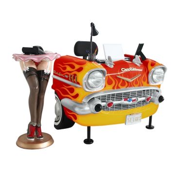 Schreibtisch Chevy Rot mit gelb orangenen Flammen verkleinert