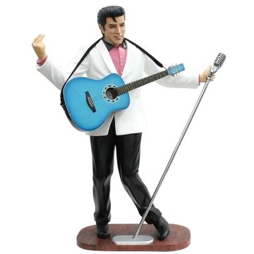 Elvis im weißen Jackett, blauer Gitarre und Mikro  lebensgroß