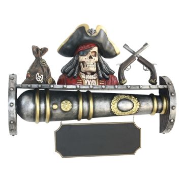 Kanonenregal mit Piratenbüste und Angebotsschild lebensgroß