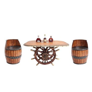 Schiffssteuer Tisch mit Holzplatte Oval und Weinfasssitzen lebensgroß
