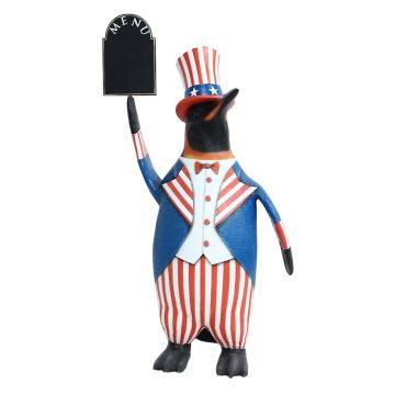 Pinguin Amerika mit Menüschild lebensgroß