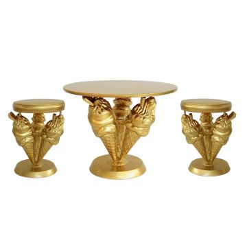 Goldener Eiscremetisch mit Hockern klein vergrößert