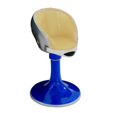 Footballhelm Stuhl lebensgroß