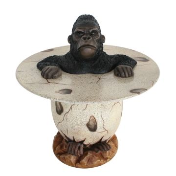 Mürrischer Gorilla im Ei Tisch lebensgroß
