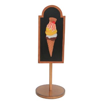 Angebotsschild Eis mit Waffel vergrößert