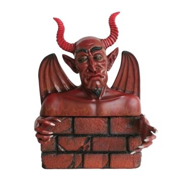 Teufel hinter Mauer lebensgroß