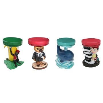 4 Kinderhocker verkleinert