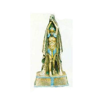 Ägypterin umhüllt im Gewand verkleinert