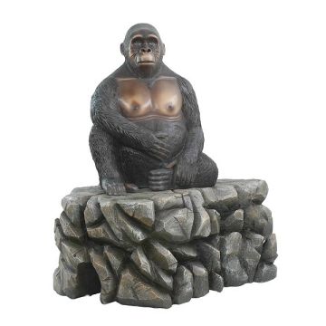 Gorilla sitzend lebensgroß