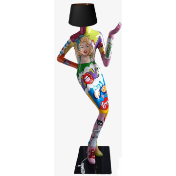 Pop Art Stehlampe als Frauenfigur vergrößert