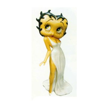 Betty Boop im weißen Abendkleid lebensgroß