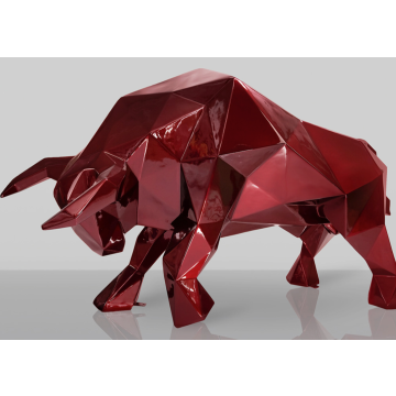 polygonaler Stier rot lebensgroß