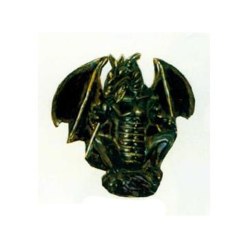 sitzender Drache verkleinert