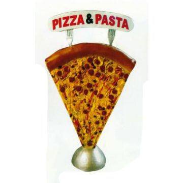 großes Stück Pizza mit Werbeschild übergroß XXL