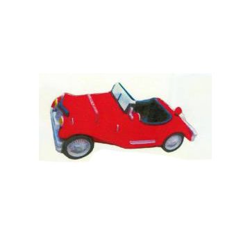 alter Oldtimer in rot verkleinert
