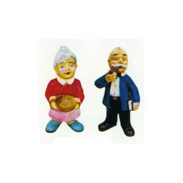 Opa und Oma stehend verkleinert